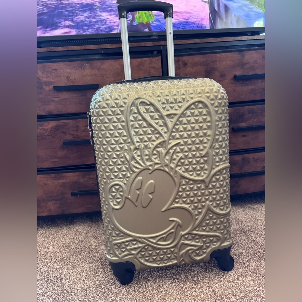 Disney Gold Minnie Mouse  22 in Spinner Luggage